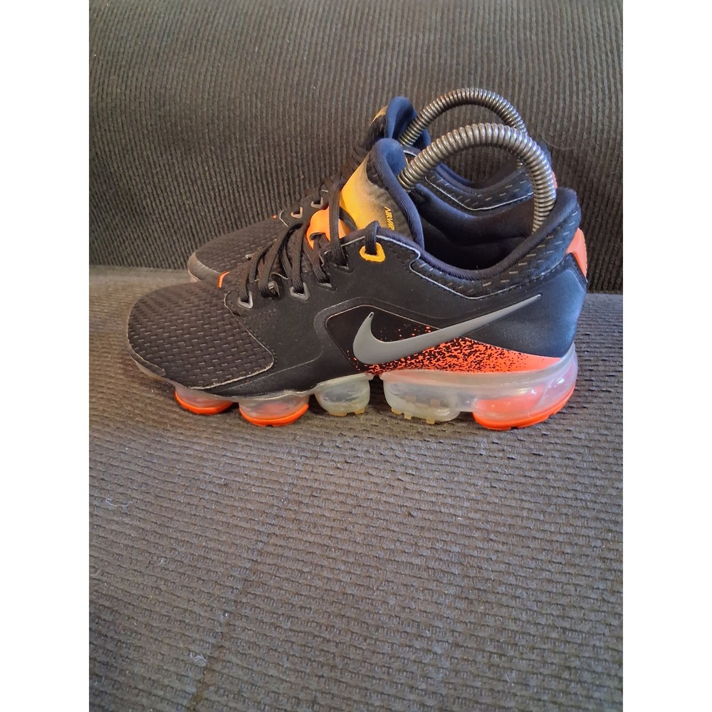 Nike Air VaporMax CS Black Total Orange Running Shoes 917963-009 Womens 6.5 / 5Y